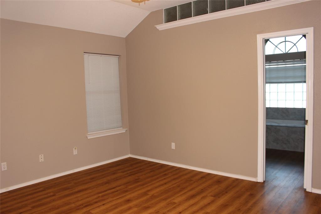 525 Bluebonnet Court