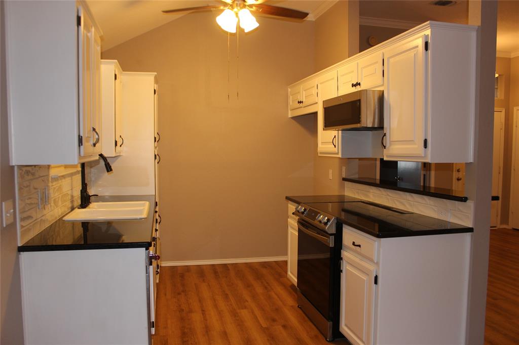 525 Bluebonnet Court