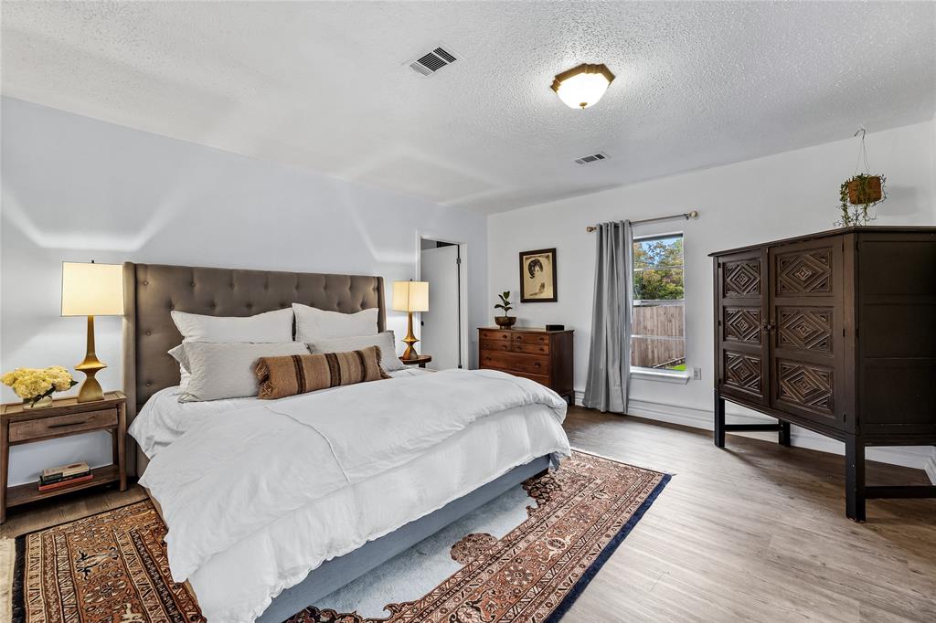 9011 Westglen Drive