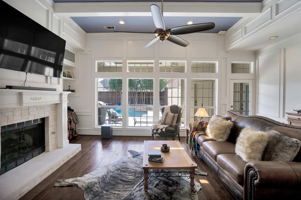 3924 Woodlawn Lane