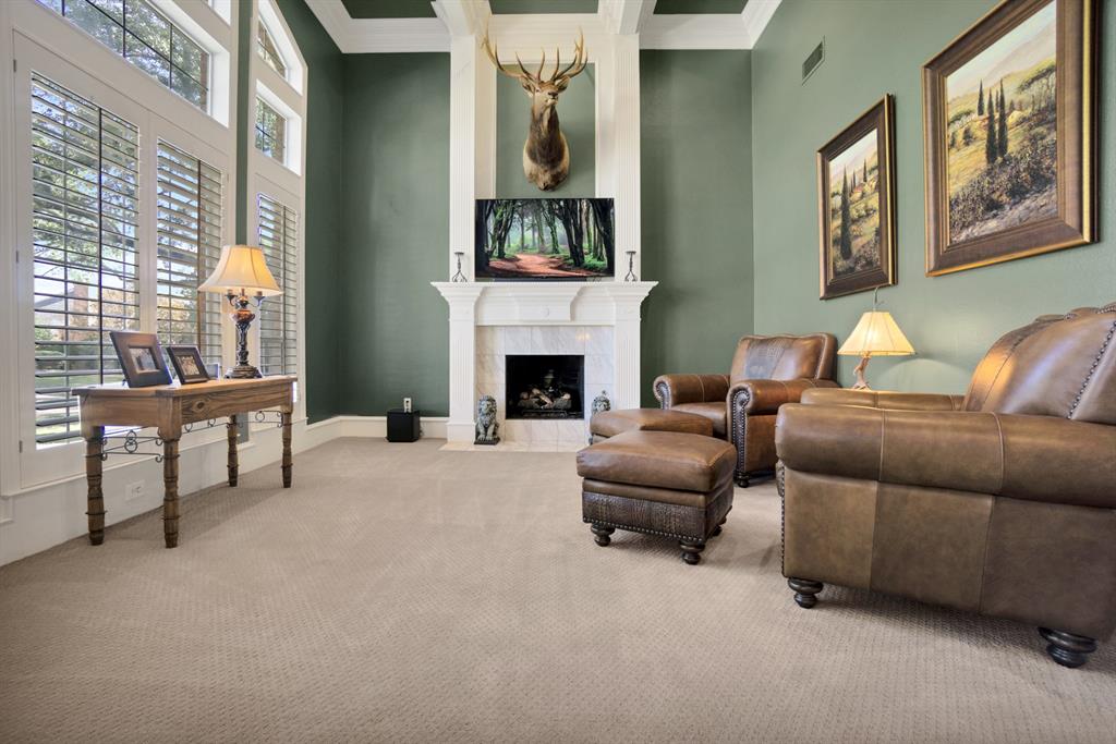 3924 Woodlawn Lane