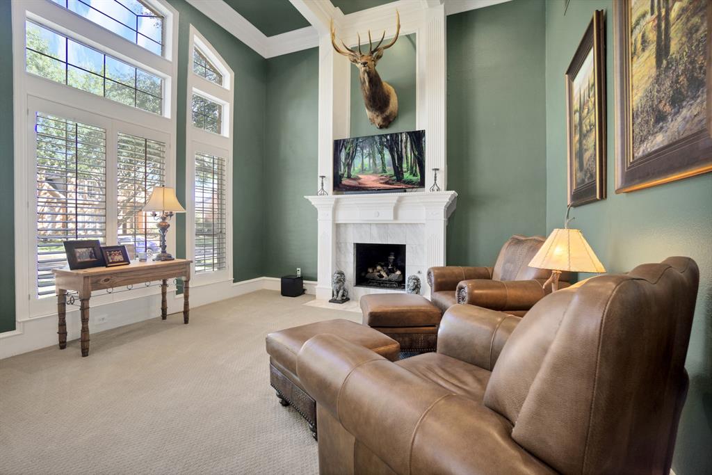 3924 Woodlawn Lane