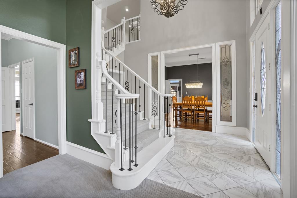 3924 Woodlawn Lane