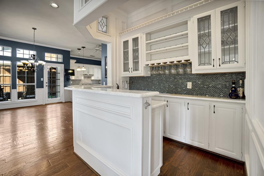 3924 Woodlawn Lane