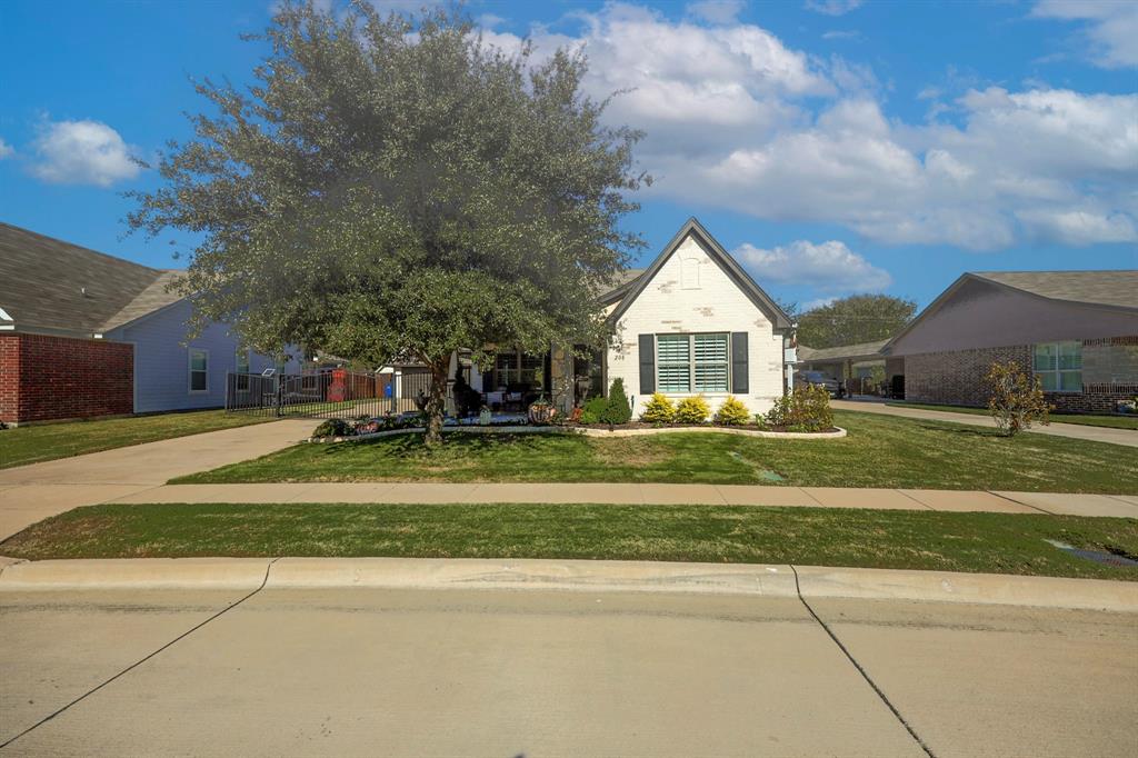 208 Tinker Trail