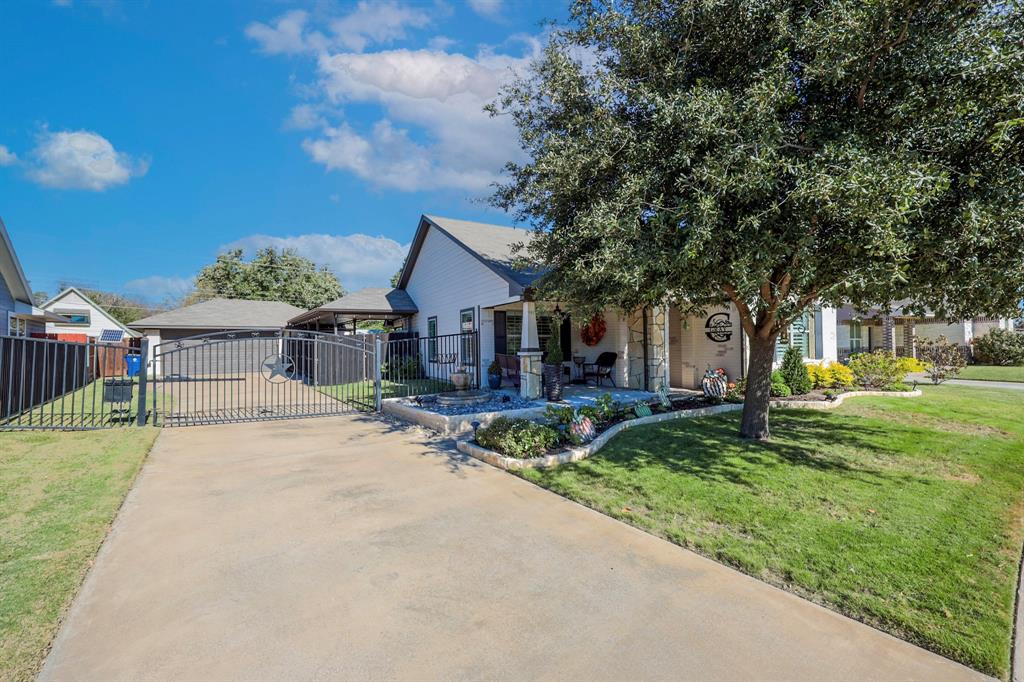 208 Tinker Trail
