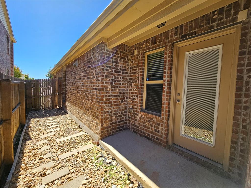 8801 Tenderfoot Lane