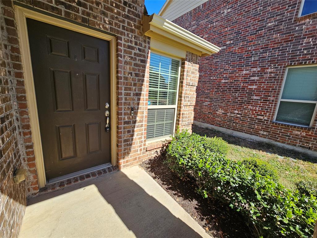 8801 Tenderfoot Lane