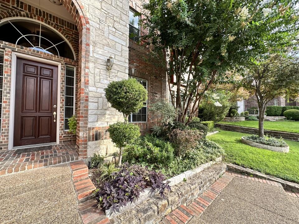 1555 Champions Court