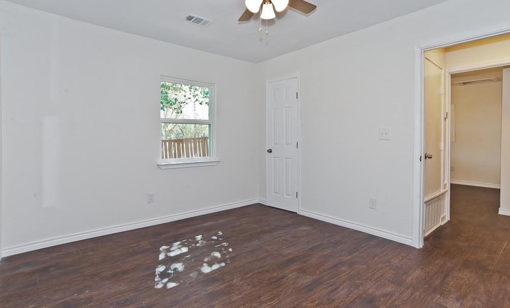 913 Cove Trail
