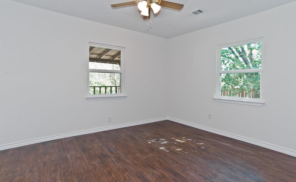 913 Cove Trail