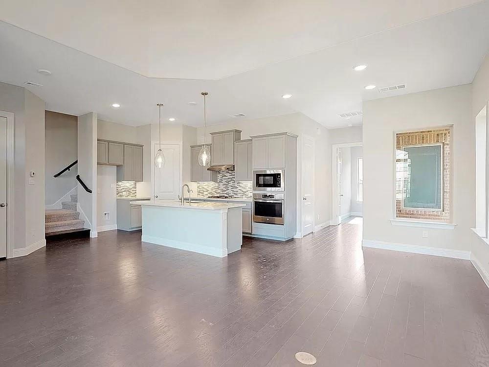 12645 Murray Lane