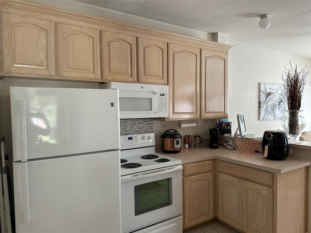 4042 Cottage Park Court
