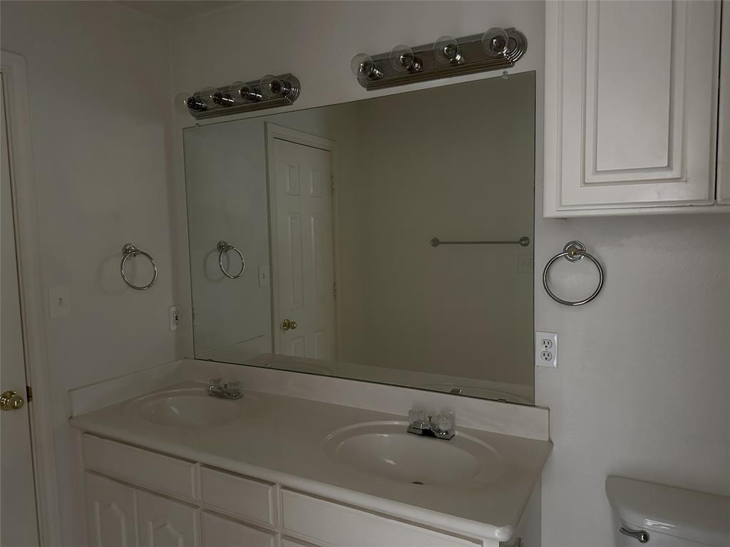 4042 Cottage Park Court