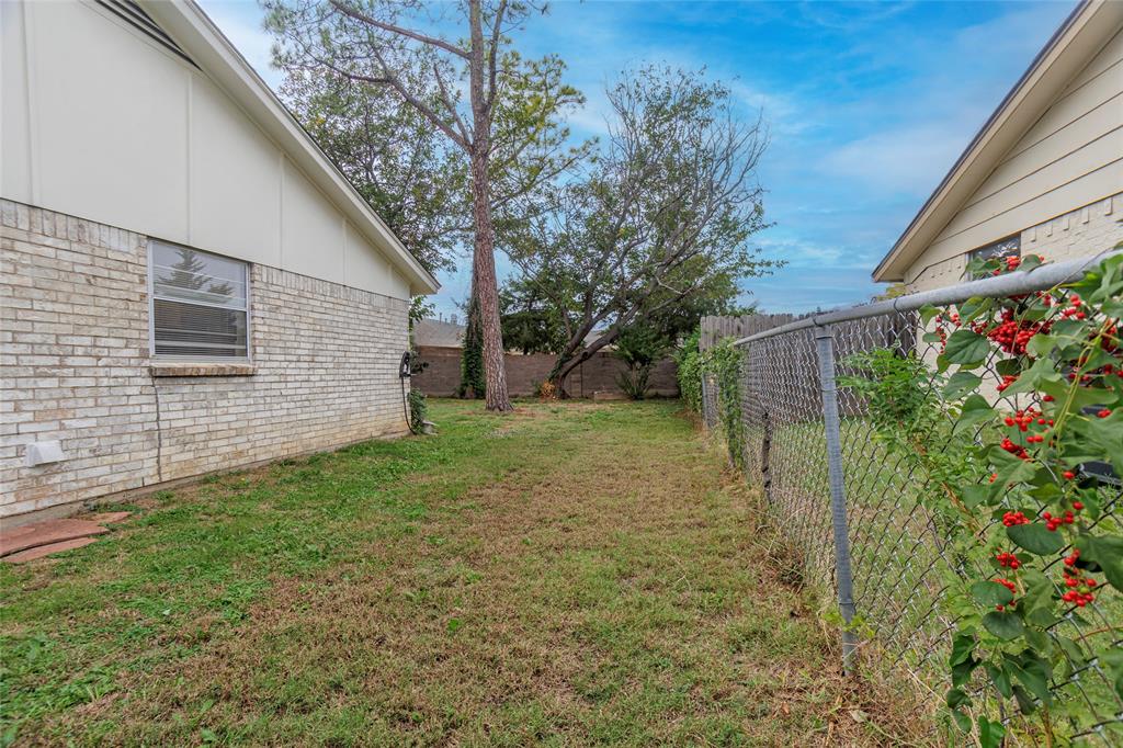 5621 Galway Lane