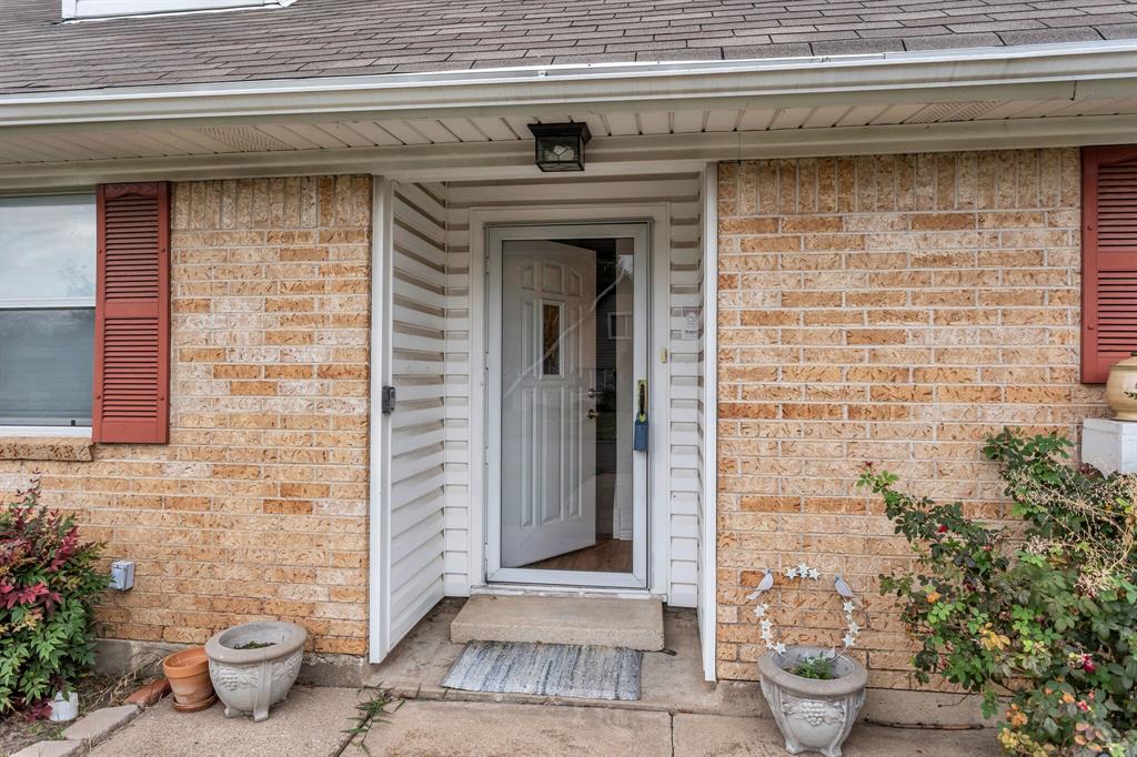 433 NW Douglas Street