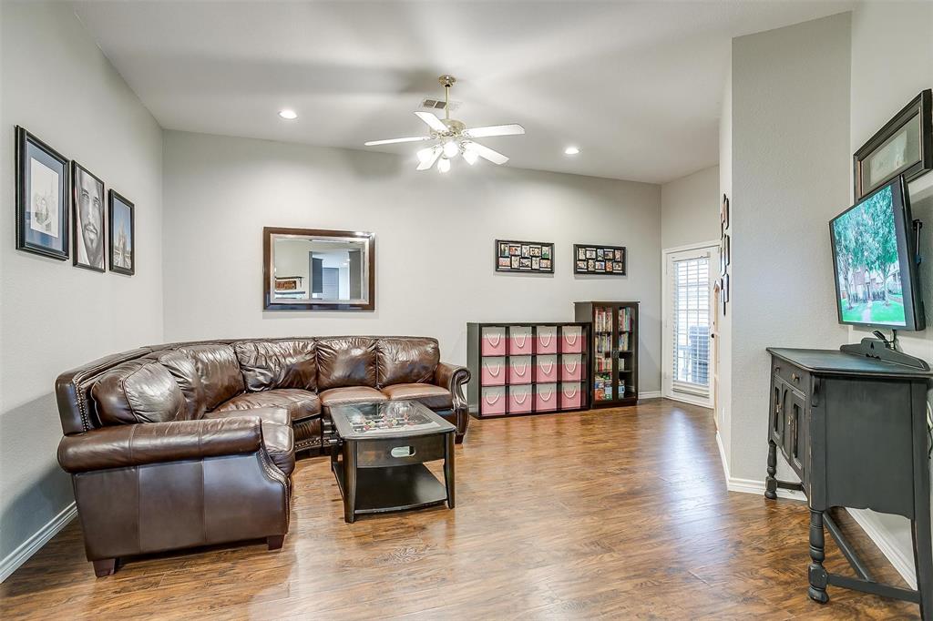 705 Lake View Drive