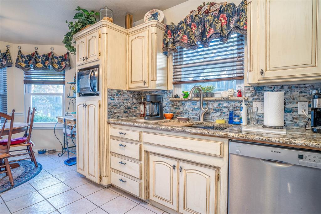 1117 Highcrest Drive