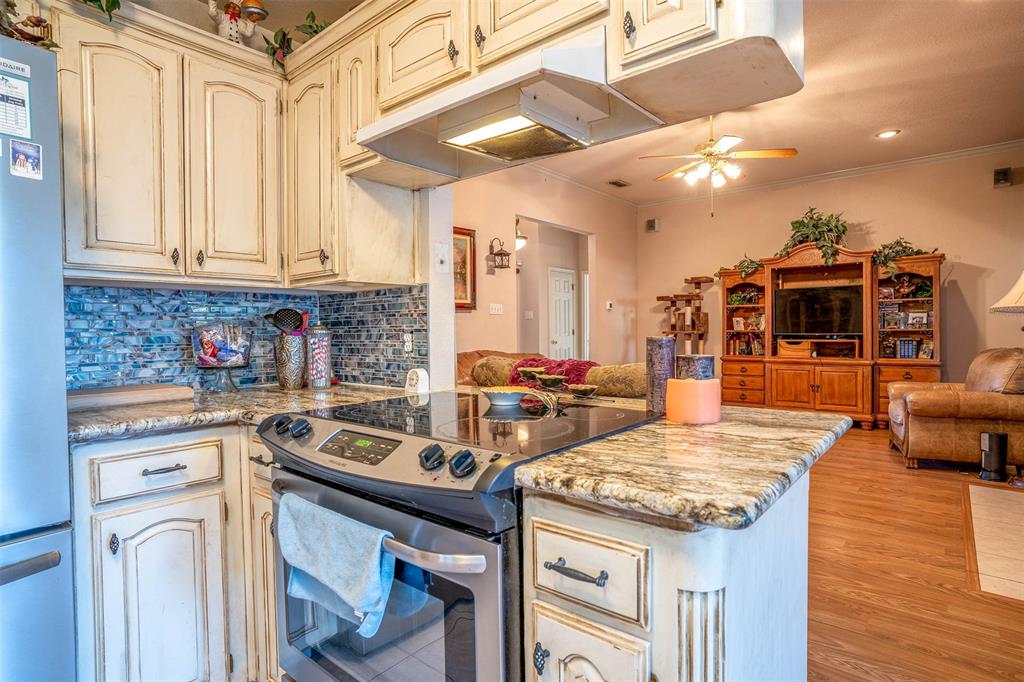 1117 Highcrest Drive