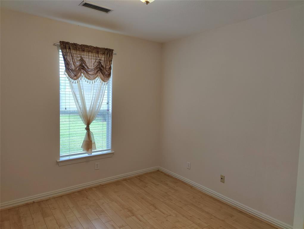 609 Sunningdale