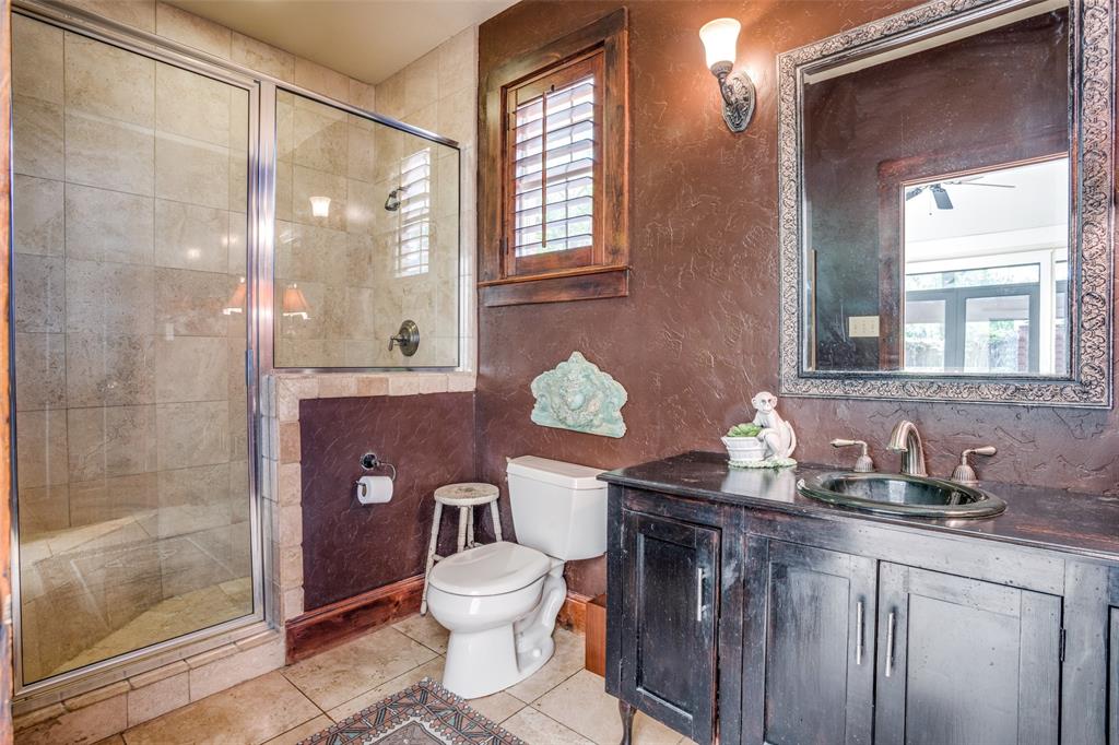 2801 Carriage Trail