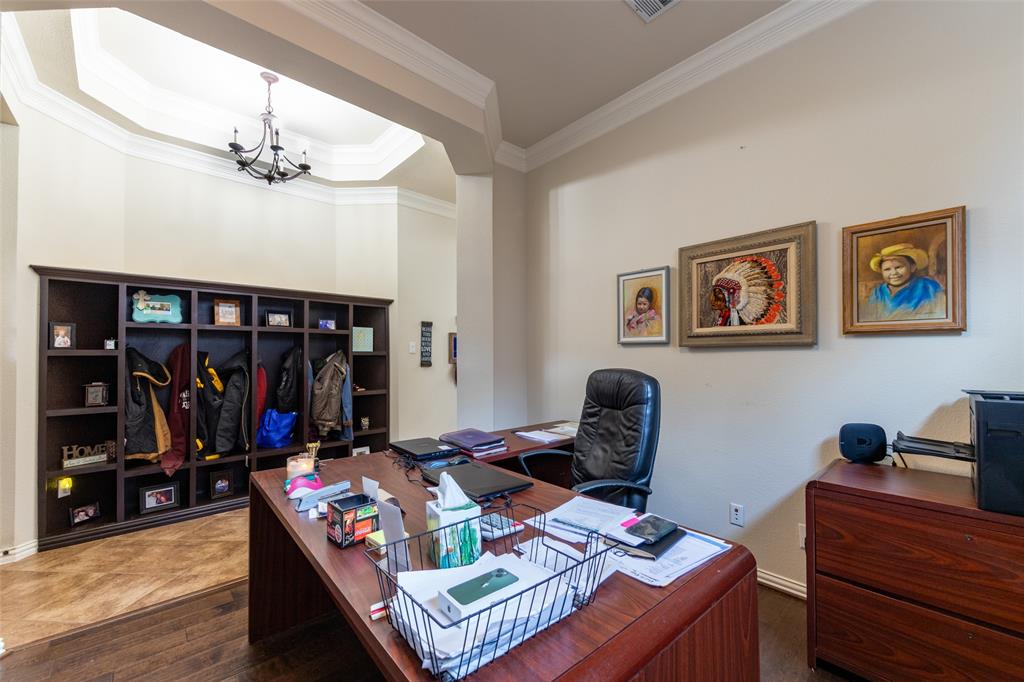 909 Monticello Drive
