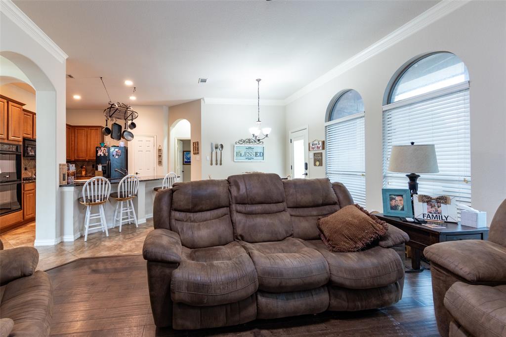 909 Monticello Drive
