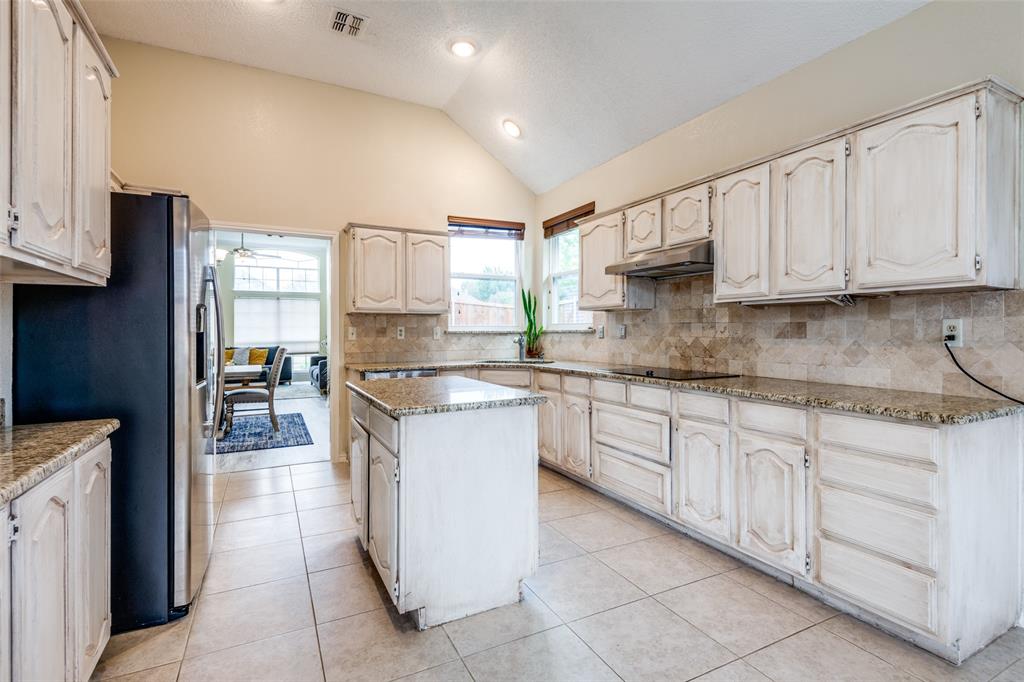 1412 Newbury Lane