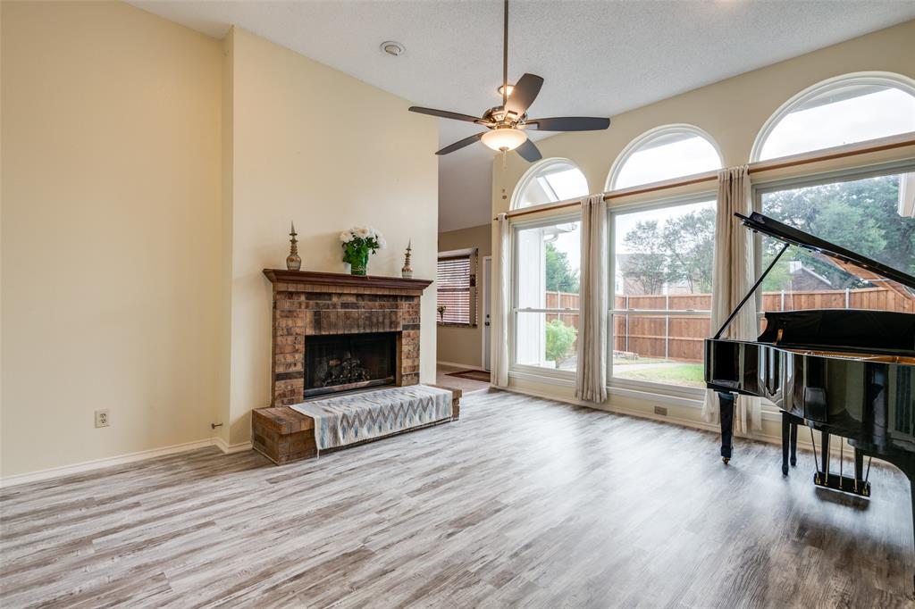 1412 Newbury Lane