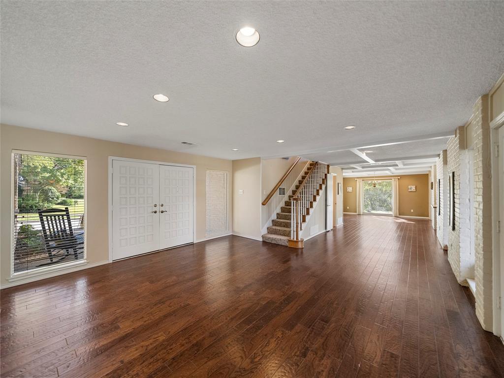 1213 Wimbledon Lane
