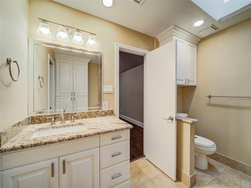 2626 Mariposa Circle