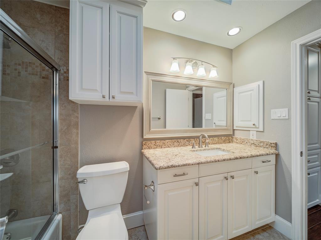 2626 Mariposa Circle