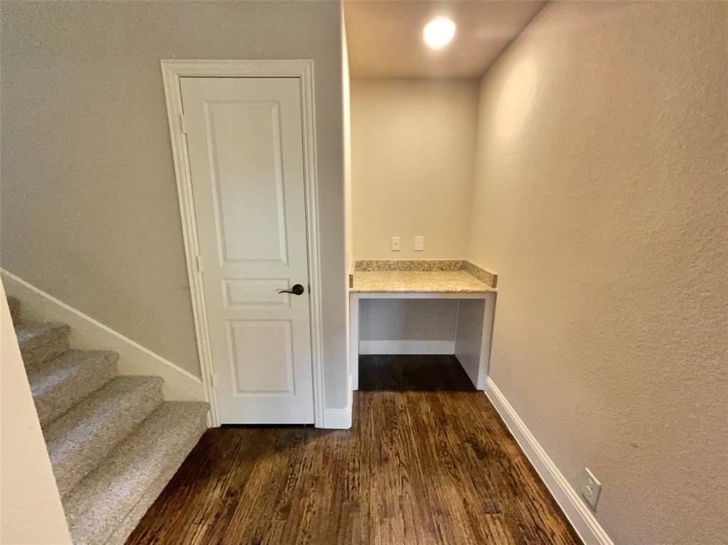 1408 Champ Way