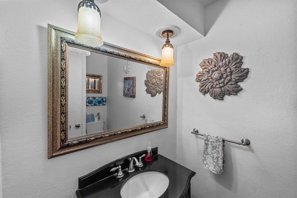 3829 W Diamond Loch W