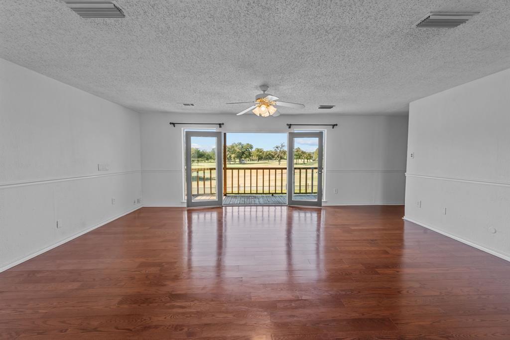 3829 W Diamond Loch W