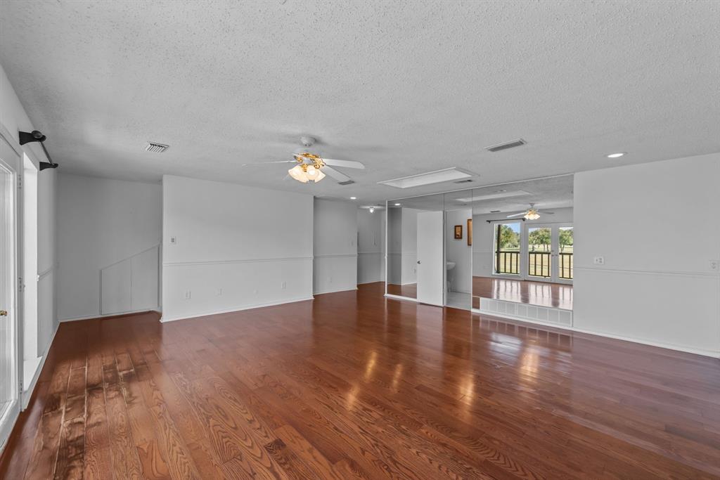 3829 W Diamond Loch W