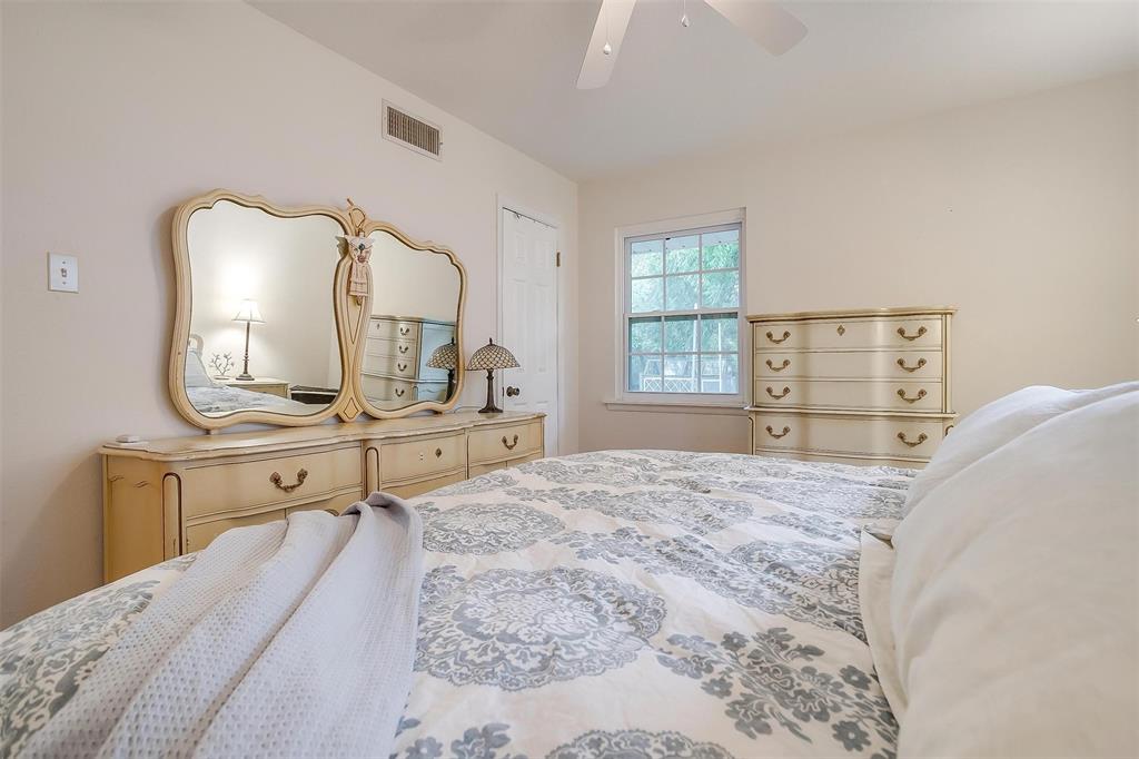 1317 Killian Drive