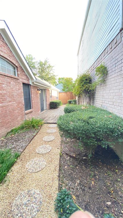 4100 Hedgerow Drive
