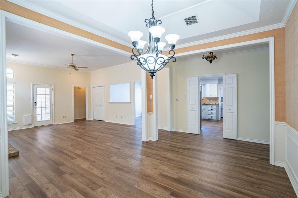 1207 Boardwalk Street