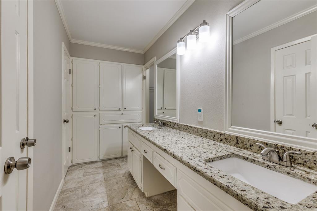 16 Spring Oaks Road