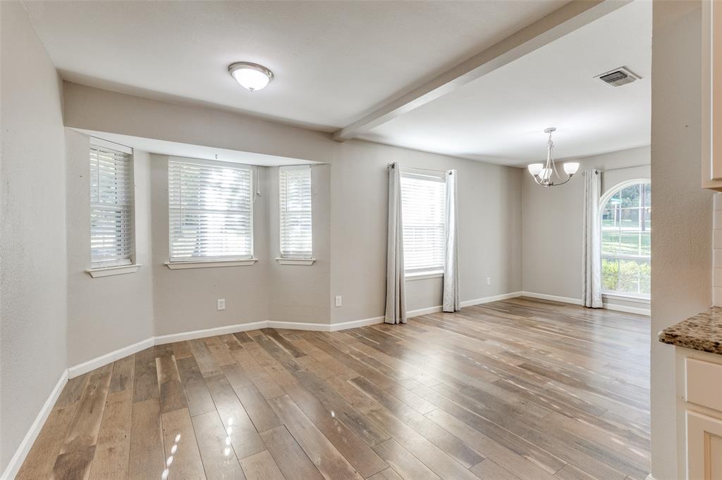 16 Spring Oaks Road