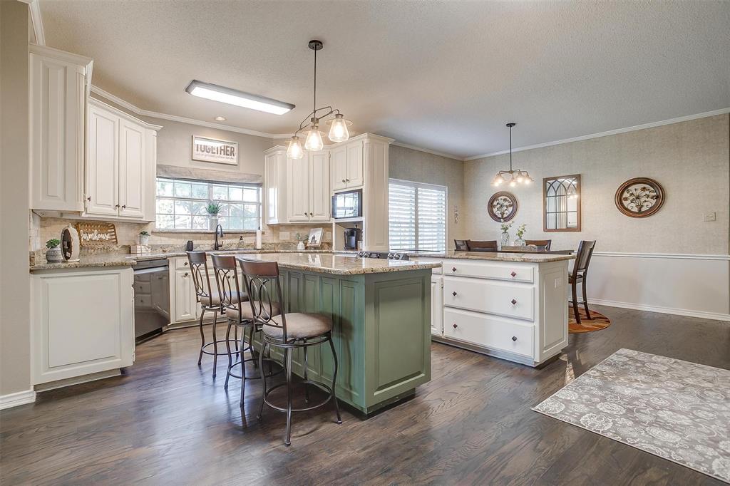 2801 Bent Oaks Drive