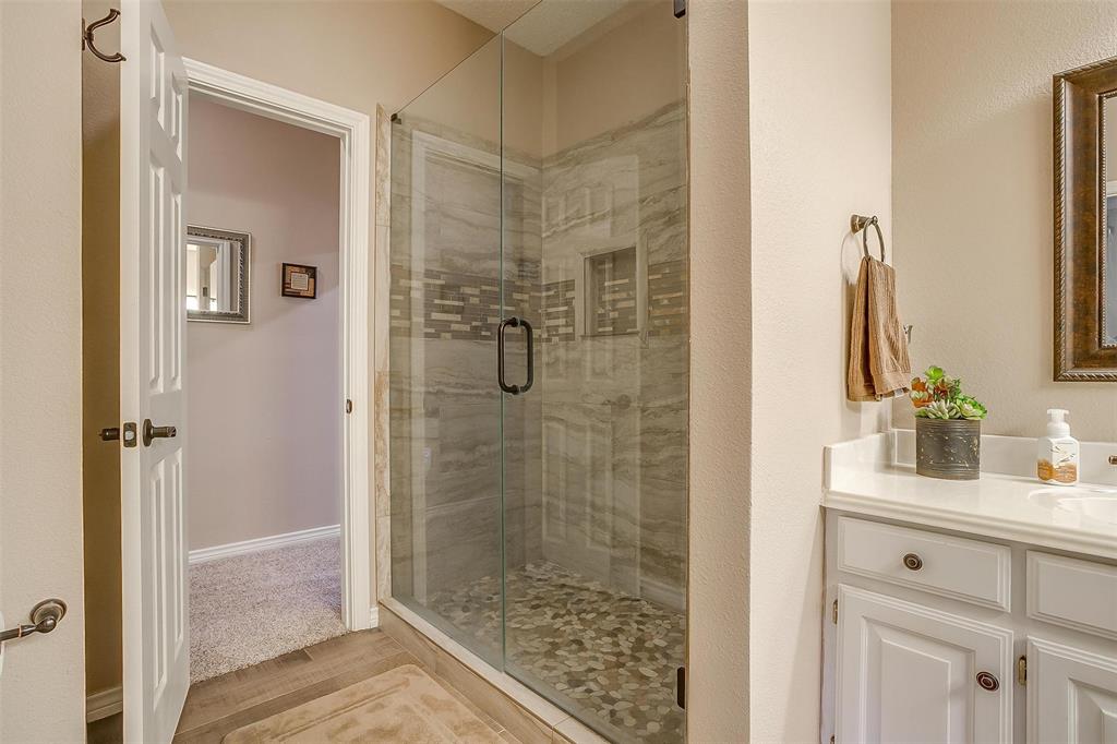 2801 Bent Oaks Drive