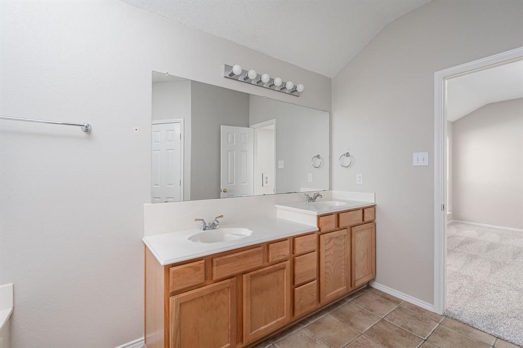 3816 Gardenia Lane
