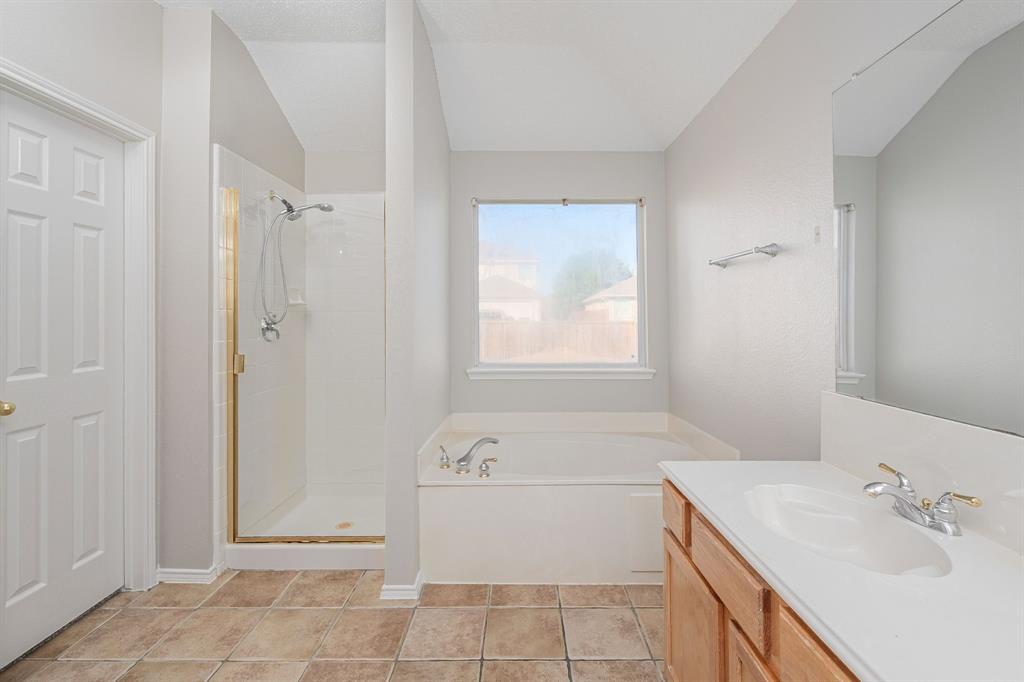 3816 Gardenia Lane