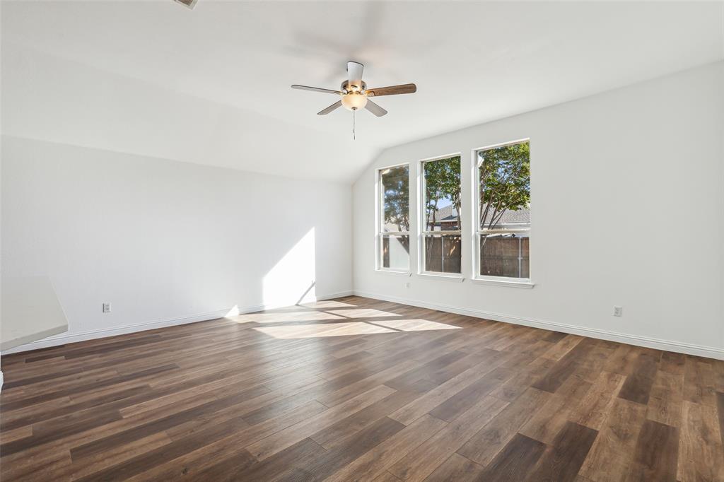 12217 Canoe Road