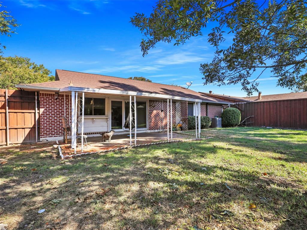 3516 Shorecrest Drive
