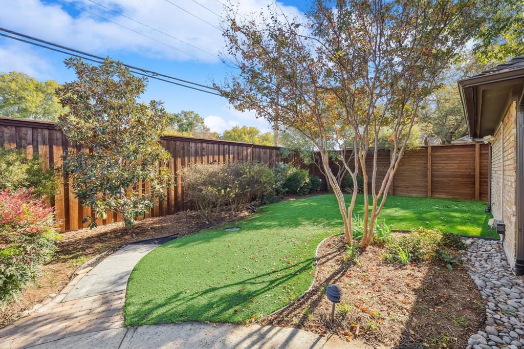 7738 Lemmonwood Drive