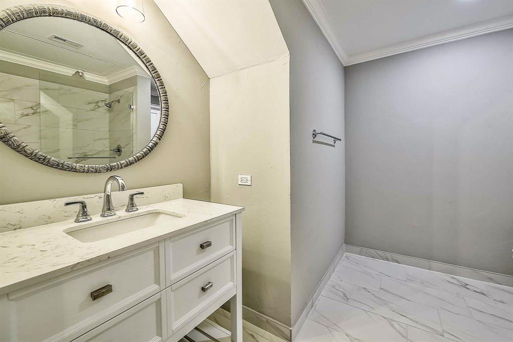 2524 Preston Road, #105