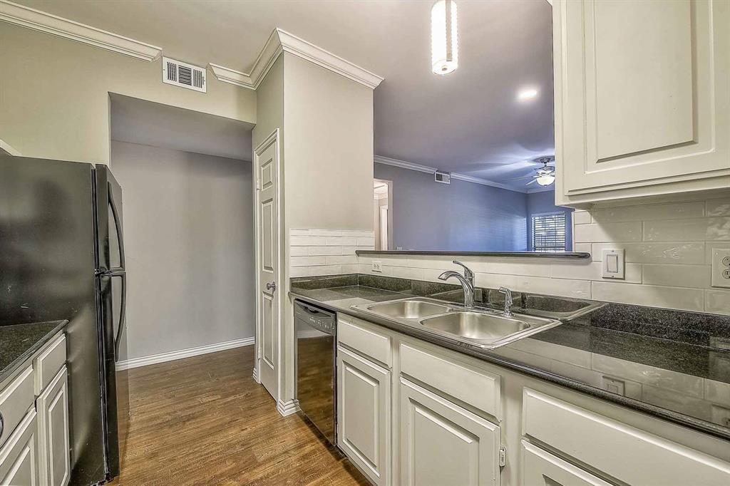 2524 Preston Road, #105